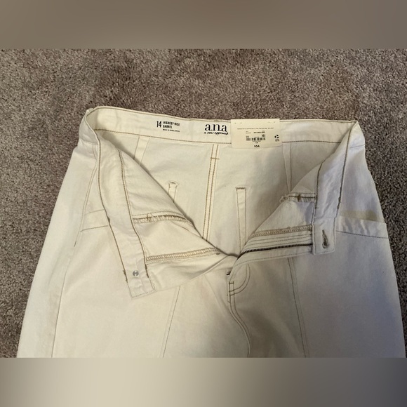 Women's High Rise Barrel Jeans - Picture 4 of 6